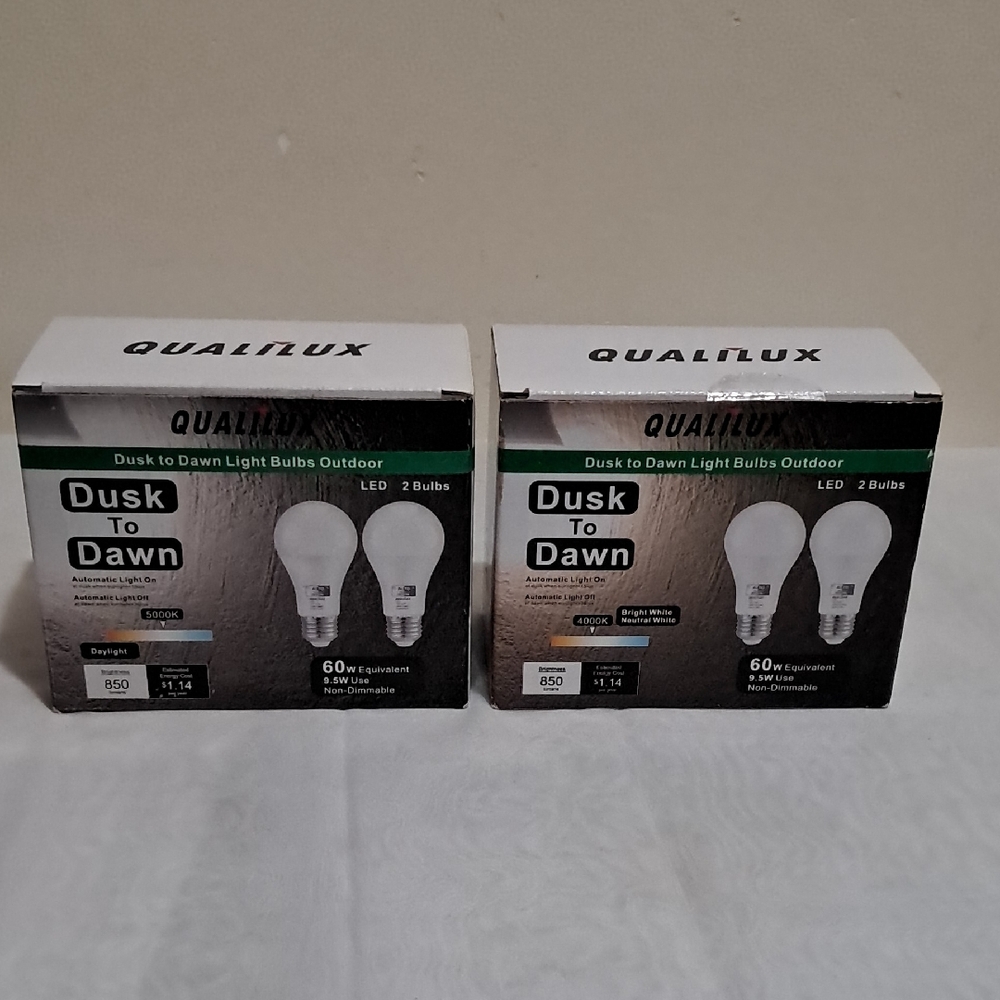 Qualilux Dusk to Dawn LED Outdoor Bulbs - White (2 Pack)
